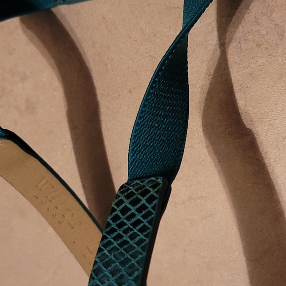 Free with any bundle! Adorable! White house/black market teal/green bow belt - Picture 7 of 13